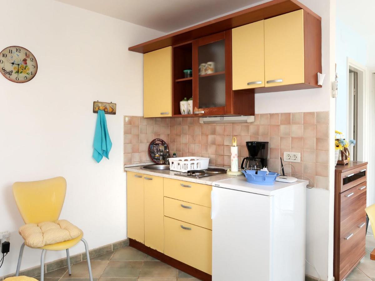 Holiday Home Garden Apartment - Brc650 By Interhome Сумартин Екстериор снимка